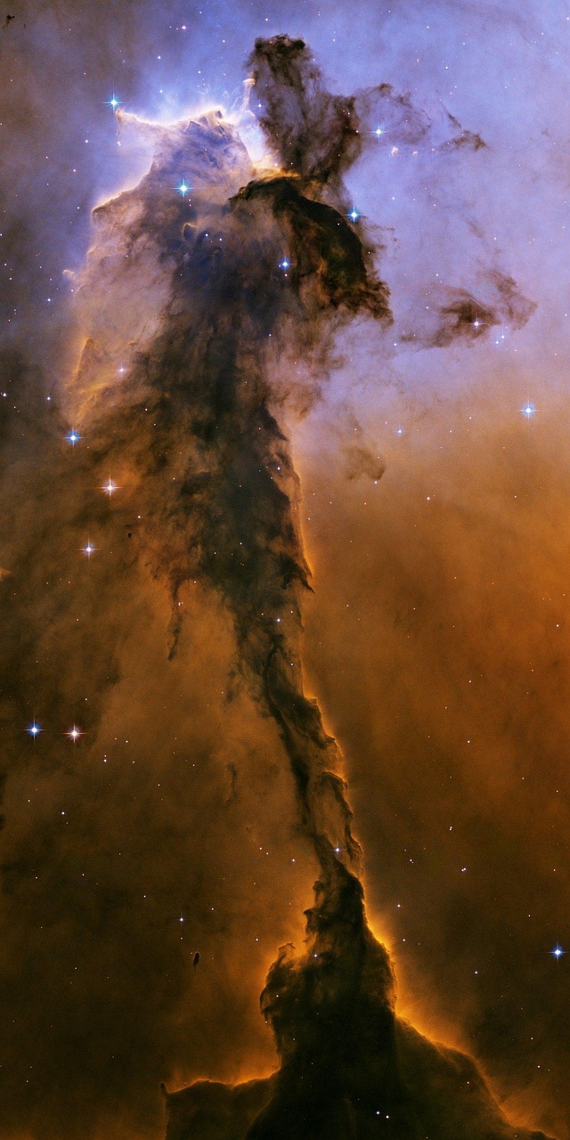 Explore the Awe-Inspiring Eagle Nebula: A Cosmic Wonder