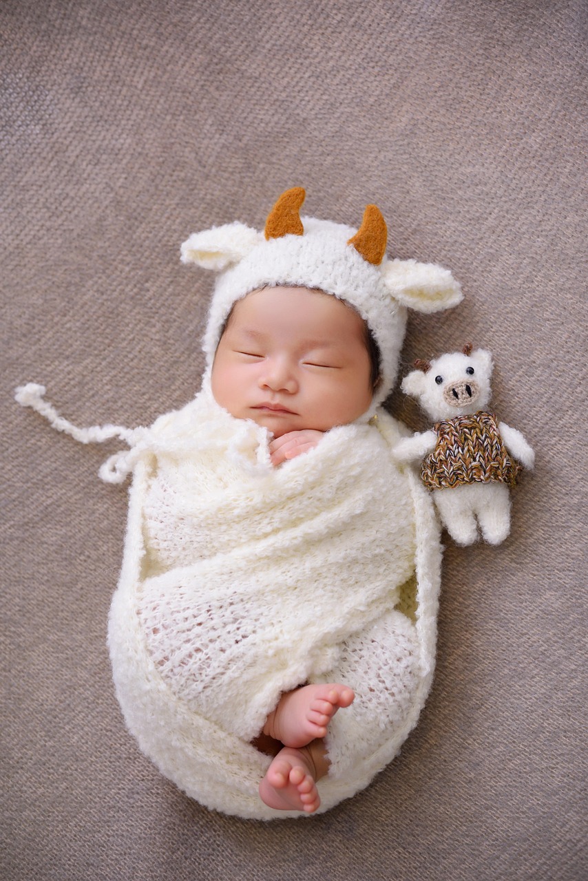 Sweet Dreams: The Importance of Newborn Bedtime Stories