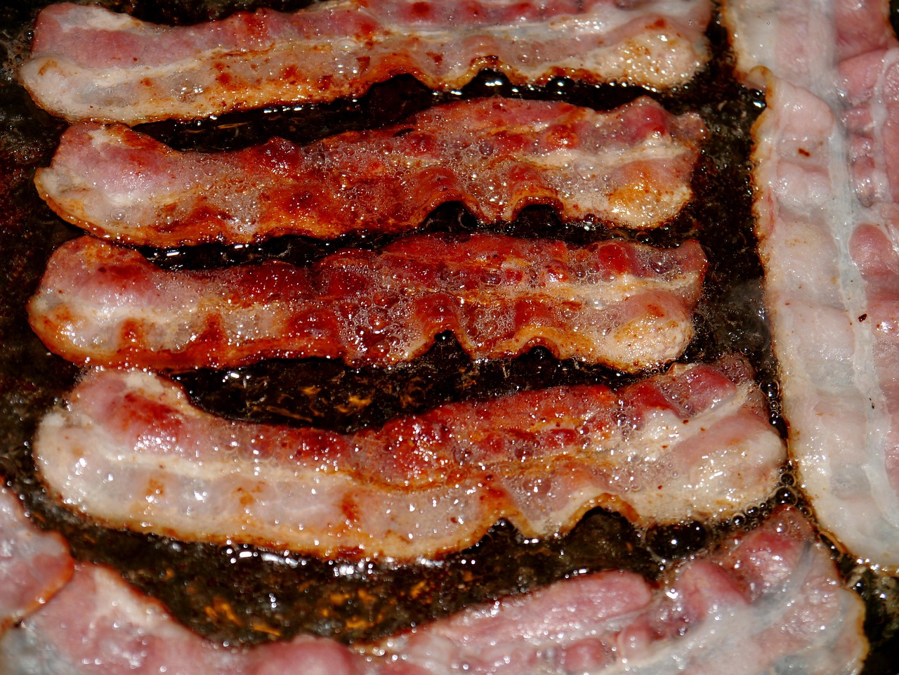 How to Make the Best Air Fryer Bacon: Crispy & Delicious