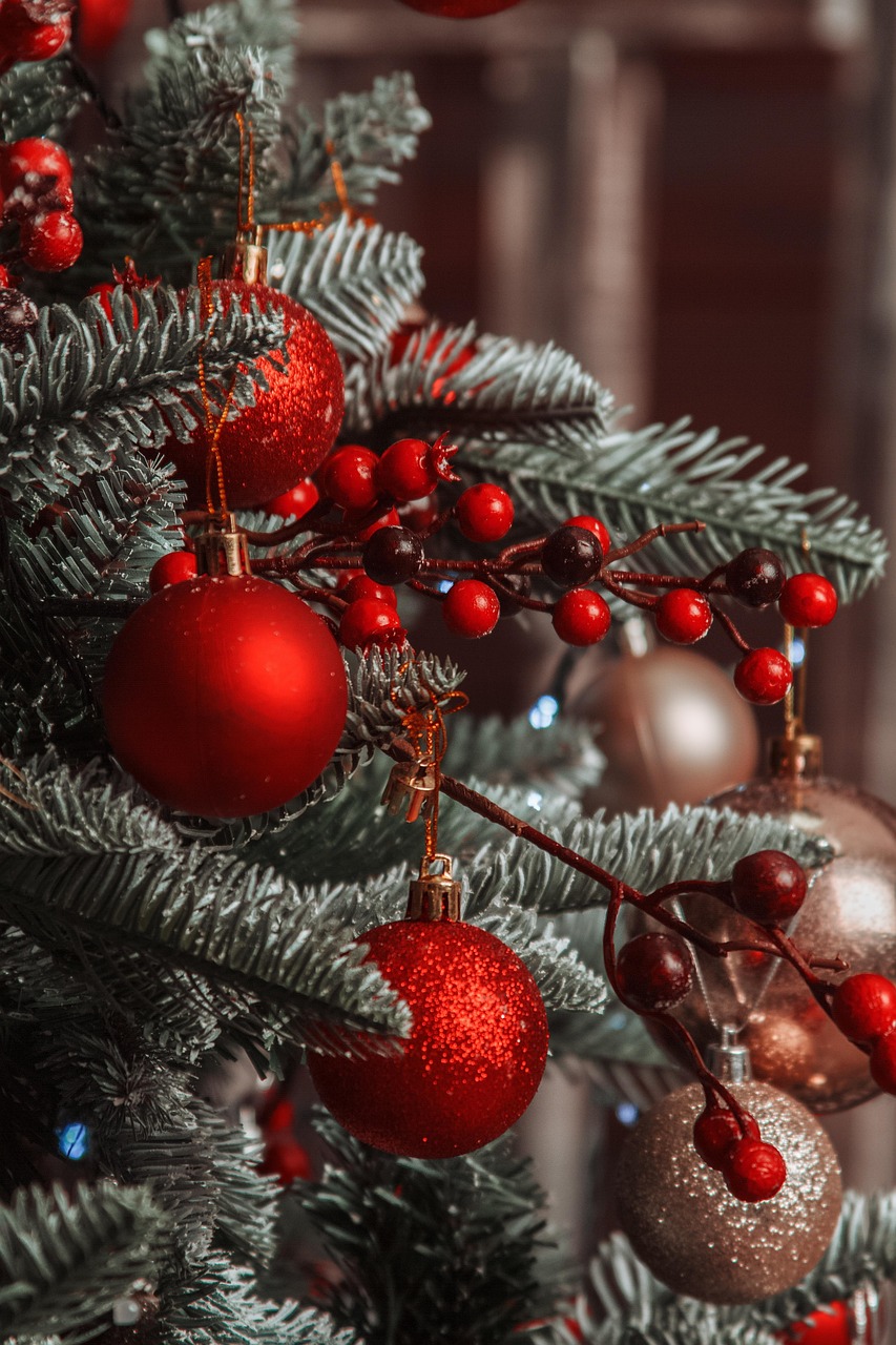 Captivating Christmas Tree Background Ideas for Your Holiday Decor