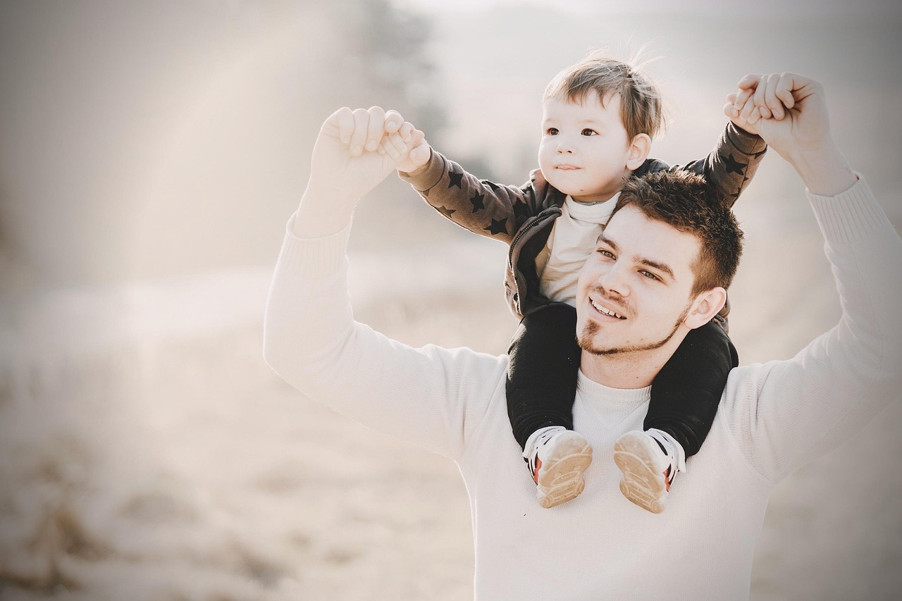 Meaningful First Father's Day Gifts to Celebrate New Dads