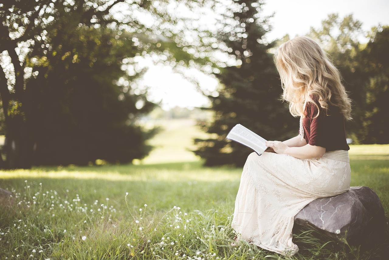 Beautiful Girls Names That Start With A: Unique & Meaningful Choices