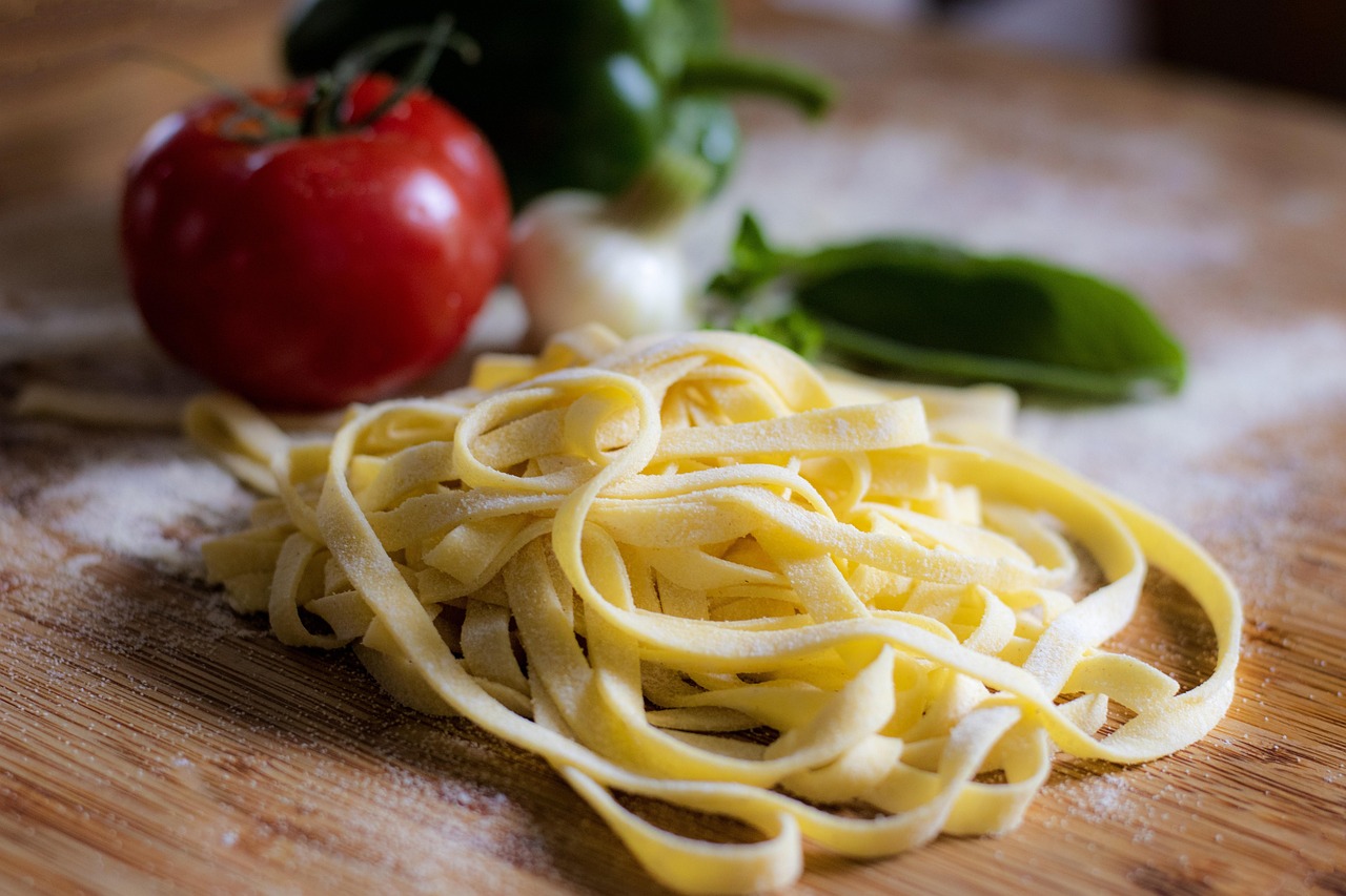 Delicious Puttanesca Pasta Recipe: A Quick & Easy Dinner Idea