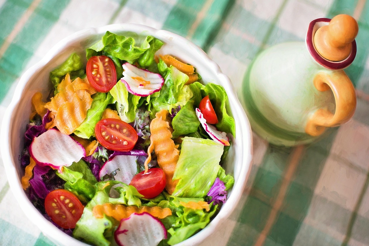 Easy and Delicious Recipe for Greek Salad Dressing