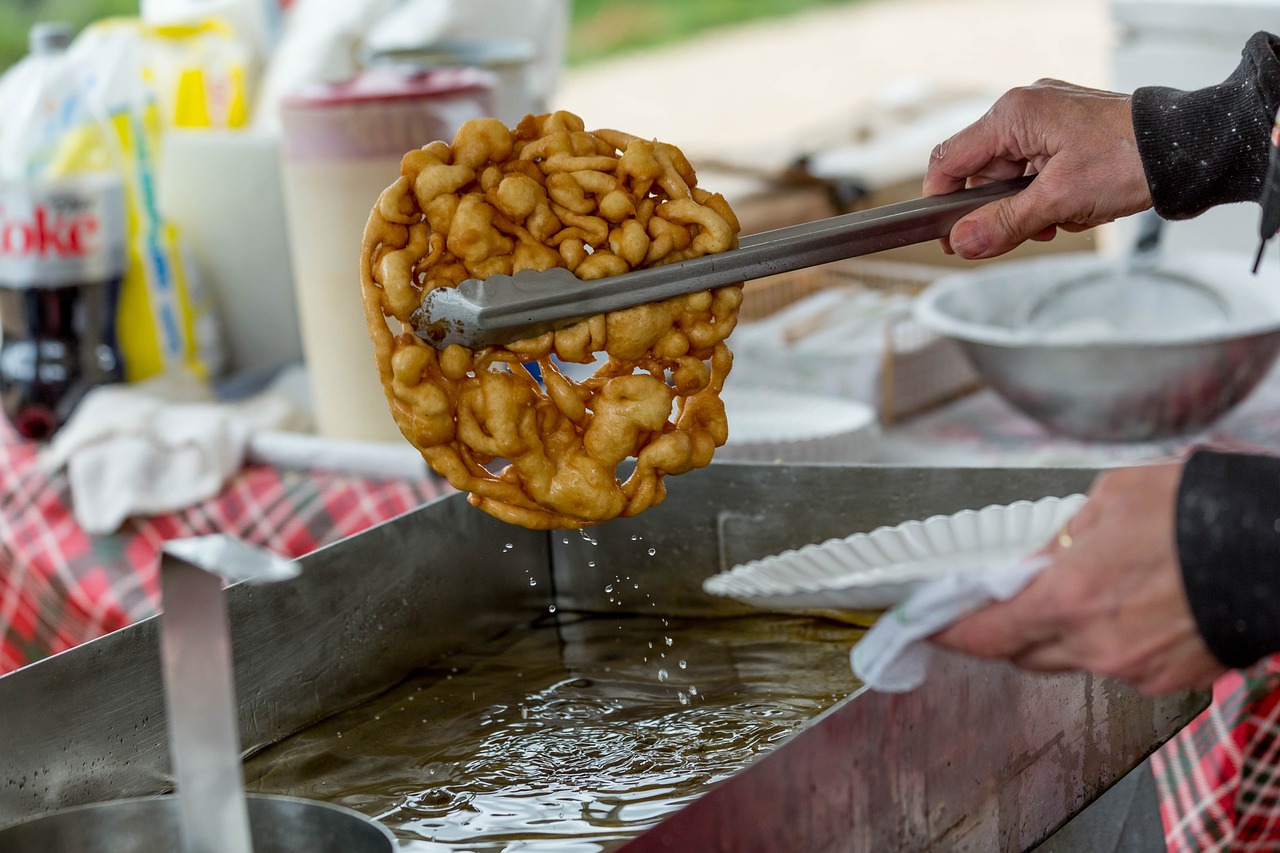 Easy Funnel Cake Recipe: Perfect for Carnivals & Festivals