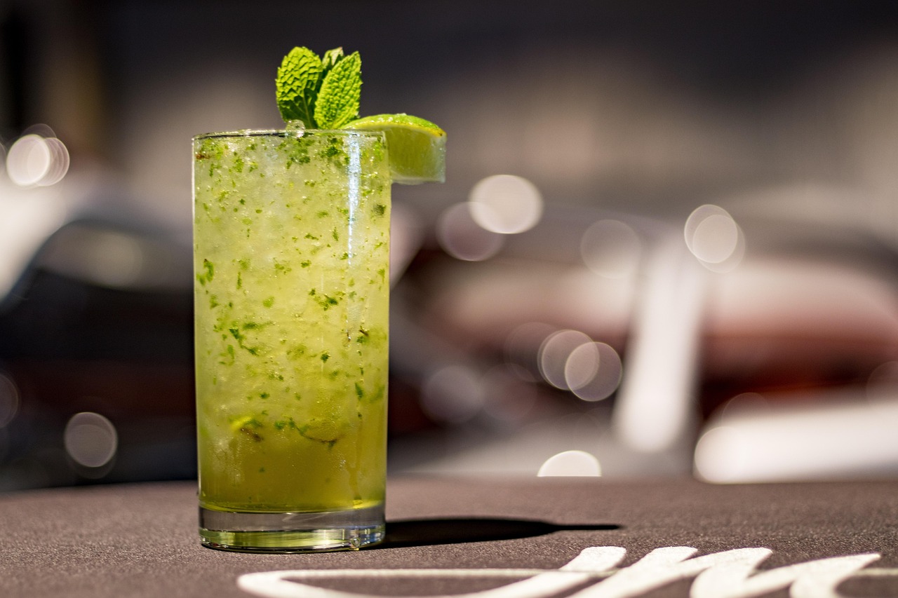 Delicious Recipe for Virgin Mojito Cocktail: Refreshing & Easy