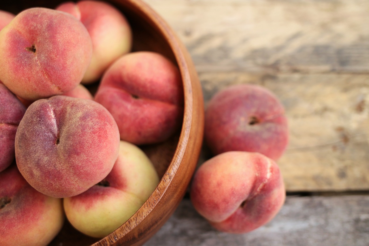 Easy Recipe for Peach Cobbler Using Canned Peaches - A Delightful Dessert