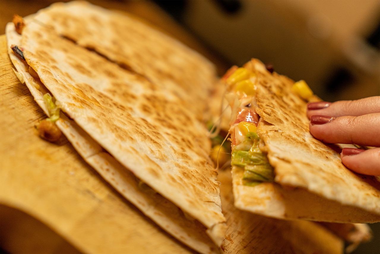 Delicious Quesadilla Recipe: Quick and Easy Steps to Perfect Quesadillas