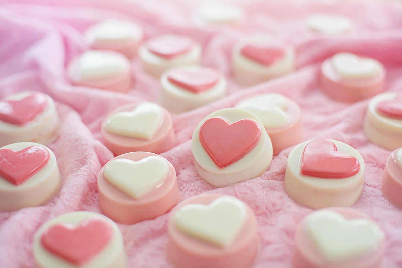 Delightful Valentine's Day Decorated Cookies for Your Sweetheart