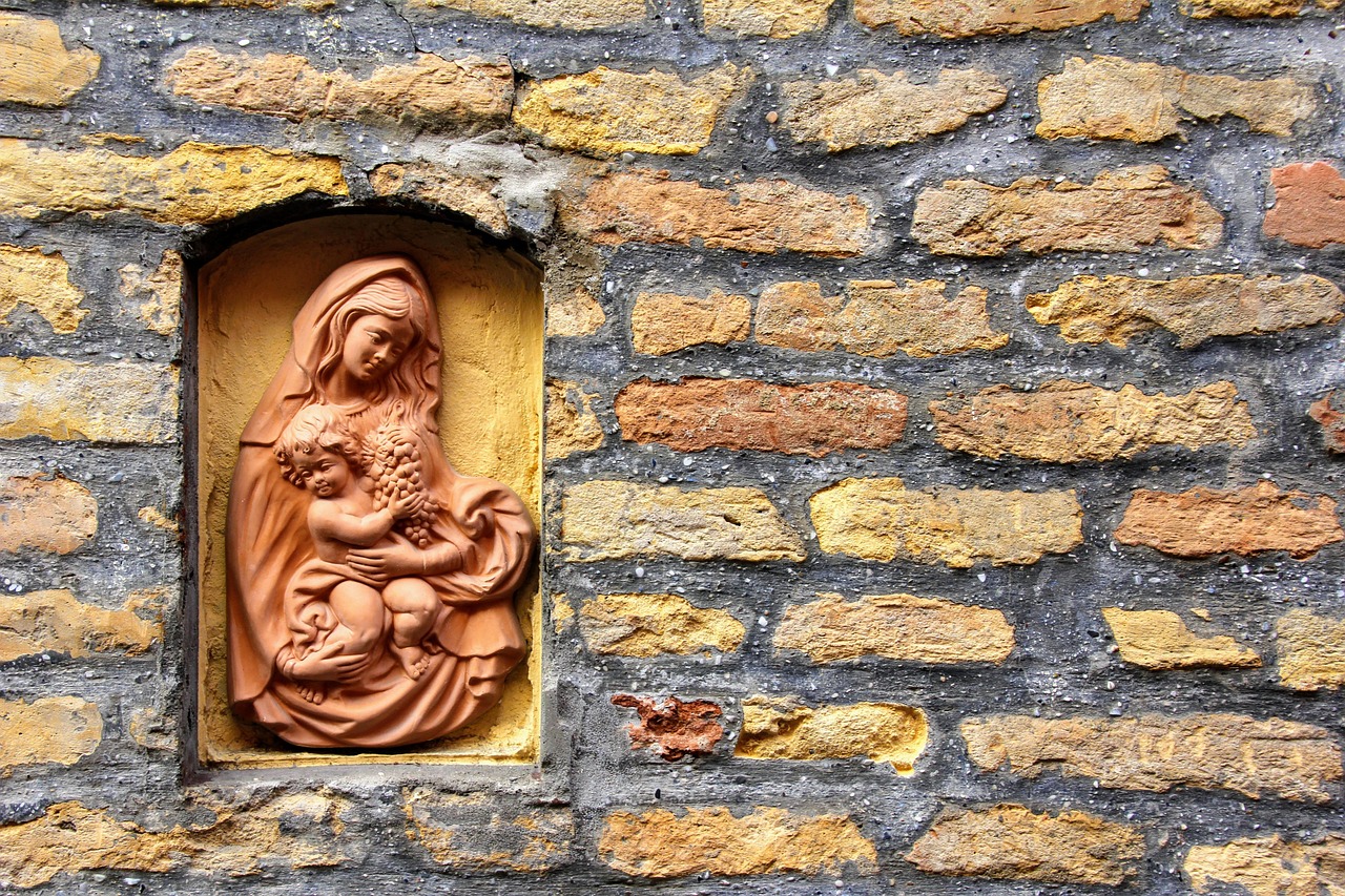 The Ognissanti Madonna: A Deep Dive into Its Significance and Artistry