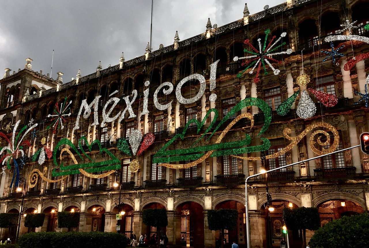 Discover the Vibrant Scene of Mexico City with Travis Scott