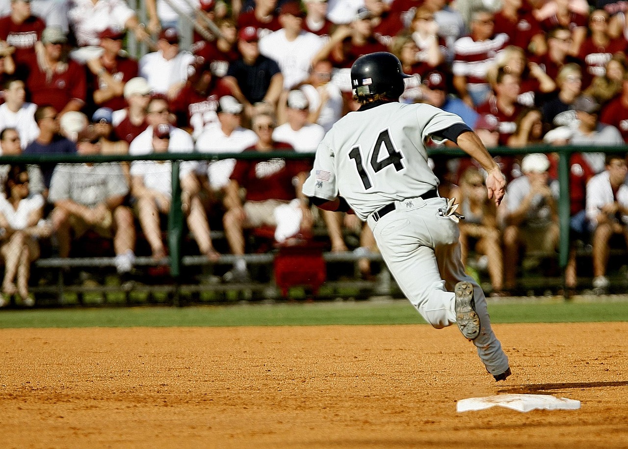 Protect Yourself with the Right Baseball Helmet