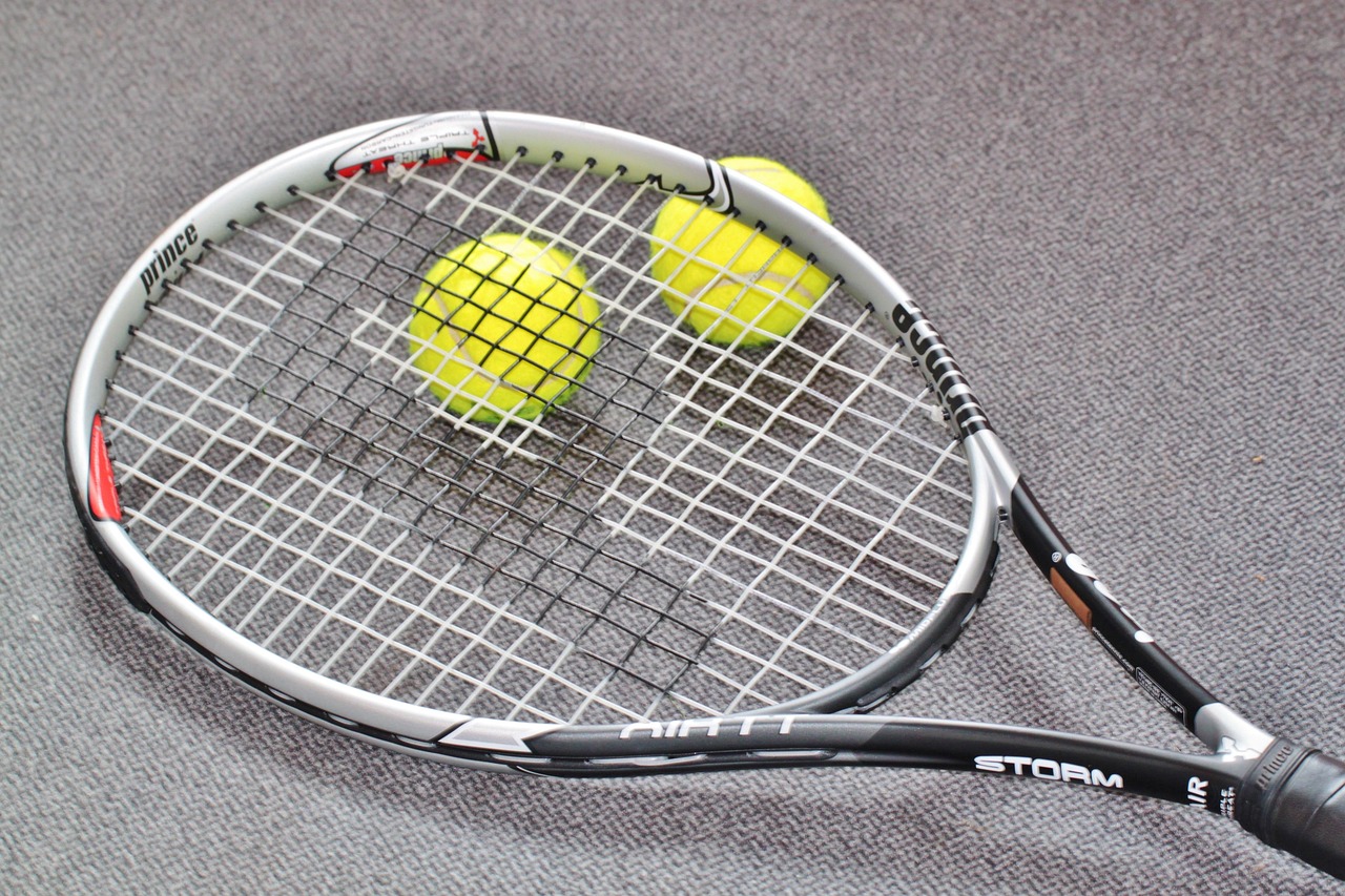 The Ultimate Guide to Yellow Tennis Rackets: Benefits and Buying Tips