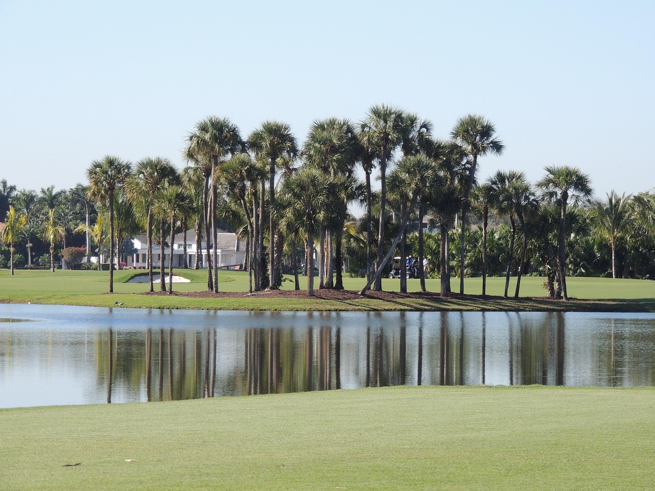 Discover Woodley Lakes Golf Course: A Golfer's Paradise