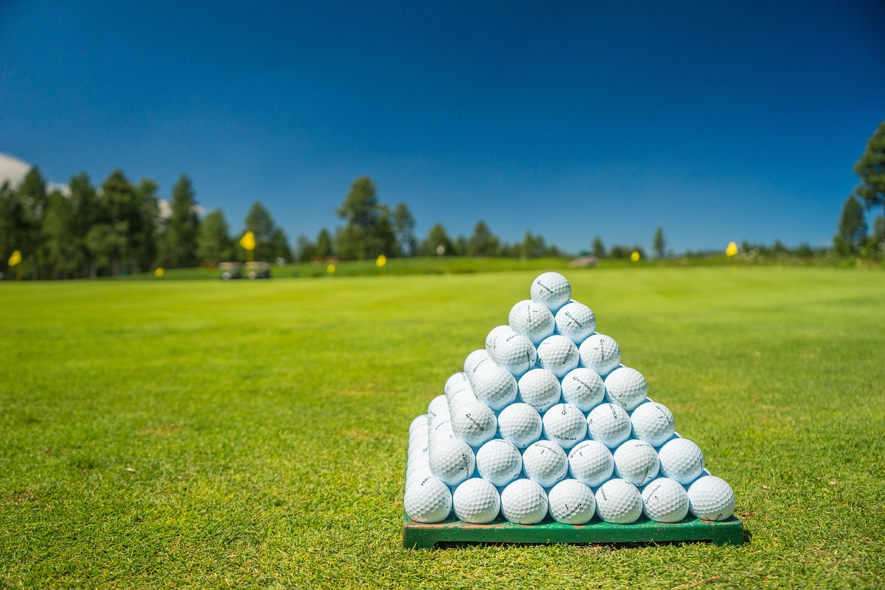 How Many Dimples Are on a Golf Ball? Discover the Science Behind It